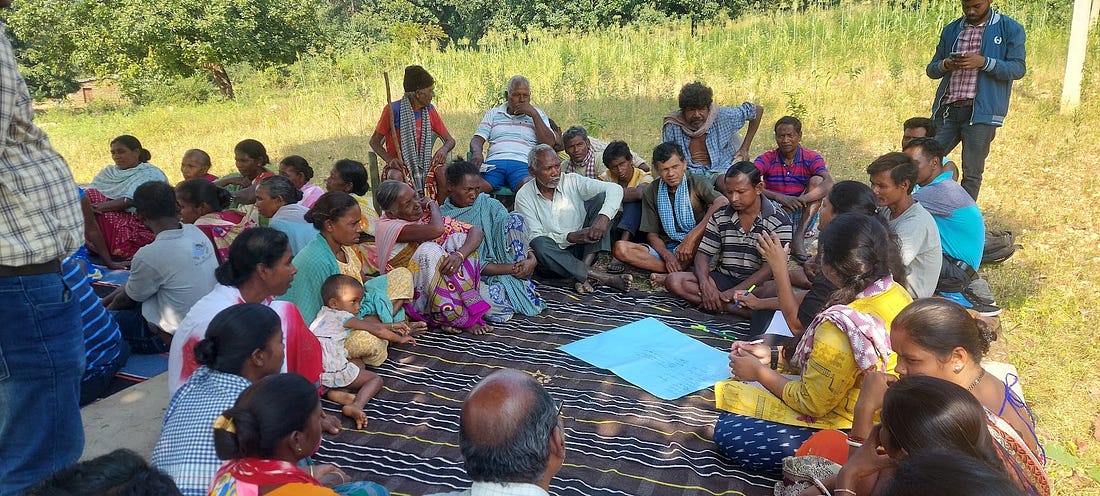 B1P2 Villagers from Dhodrobaru in southern Jharkhand participate in a crop water budgeting exercise organised by WASSAN.
